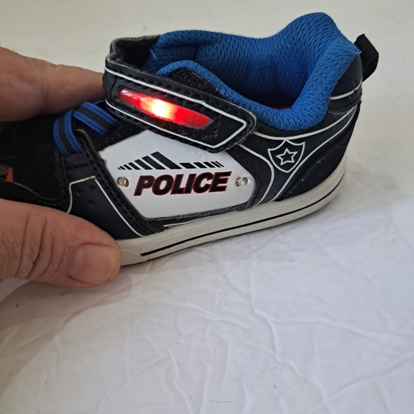 Toddler's Police Light Up Running  Shoes - Picture 12 of 12